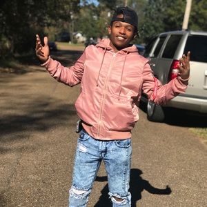 Meet your Posher, Johnnie